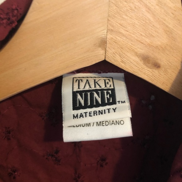 Maroon floral print button down/tie maternity - Picture 7 of 8